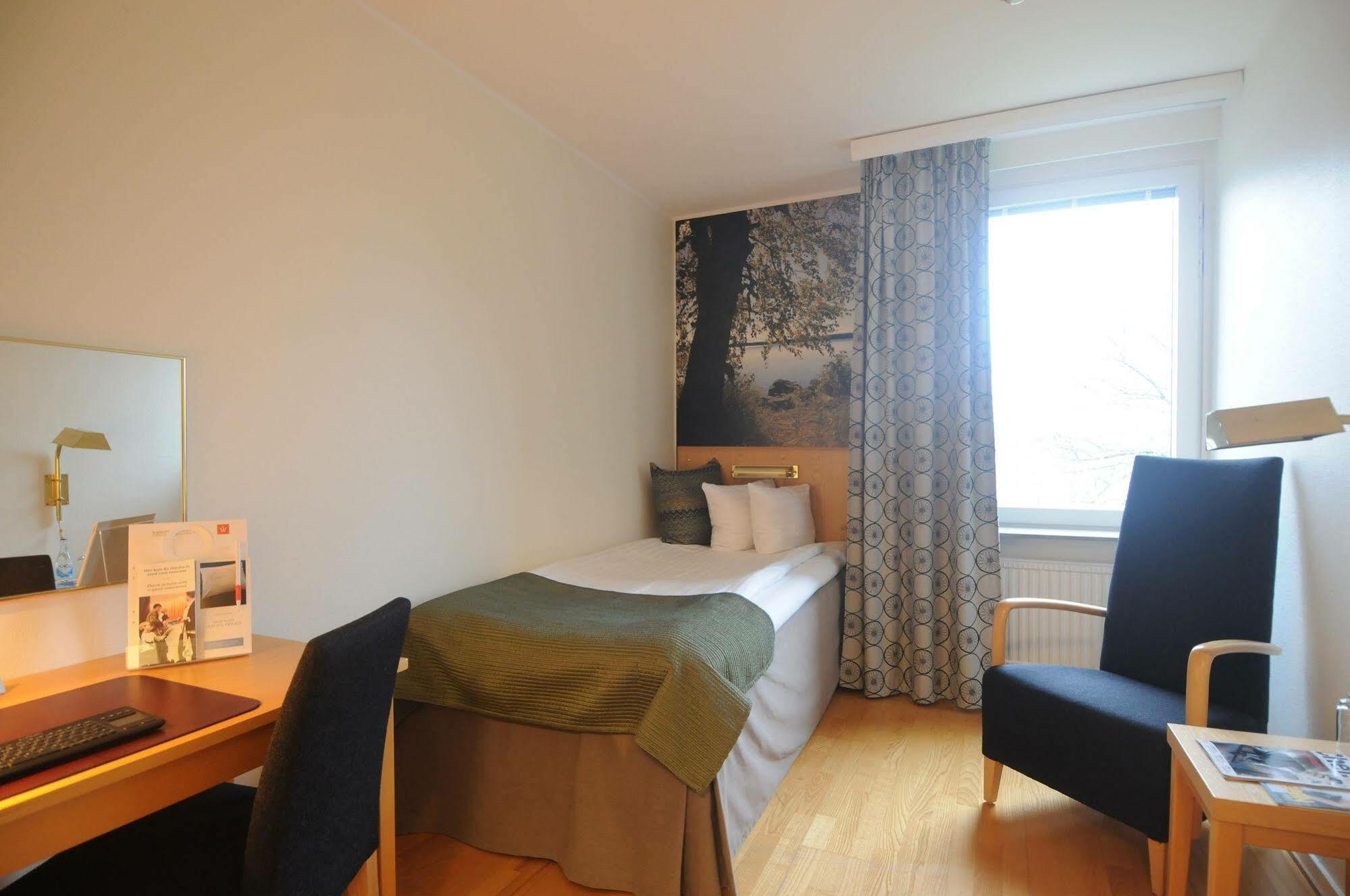Hotel Skogshem & Wijk à Lidingö Extérieur photo